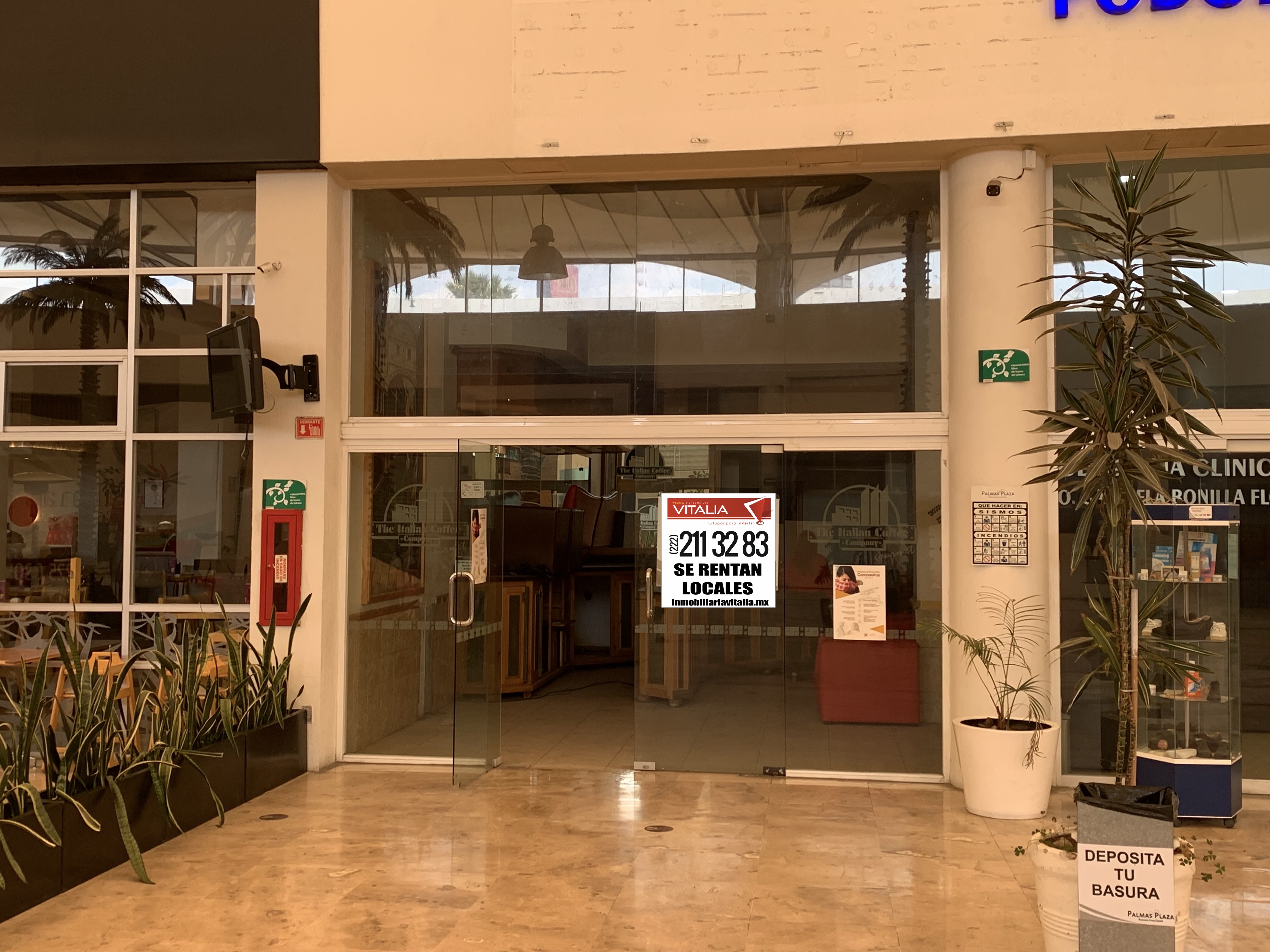 Local comercial en renta Palmas Plaza, Puebla, Puebla (planta baja)