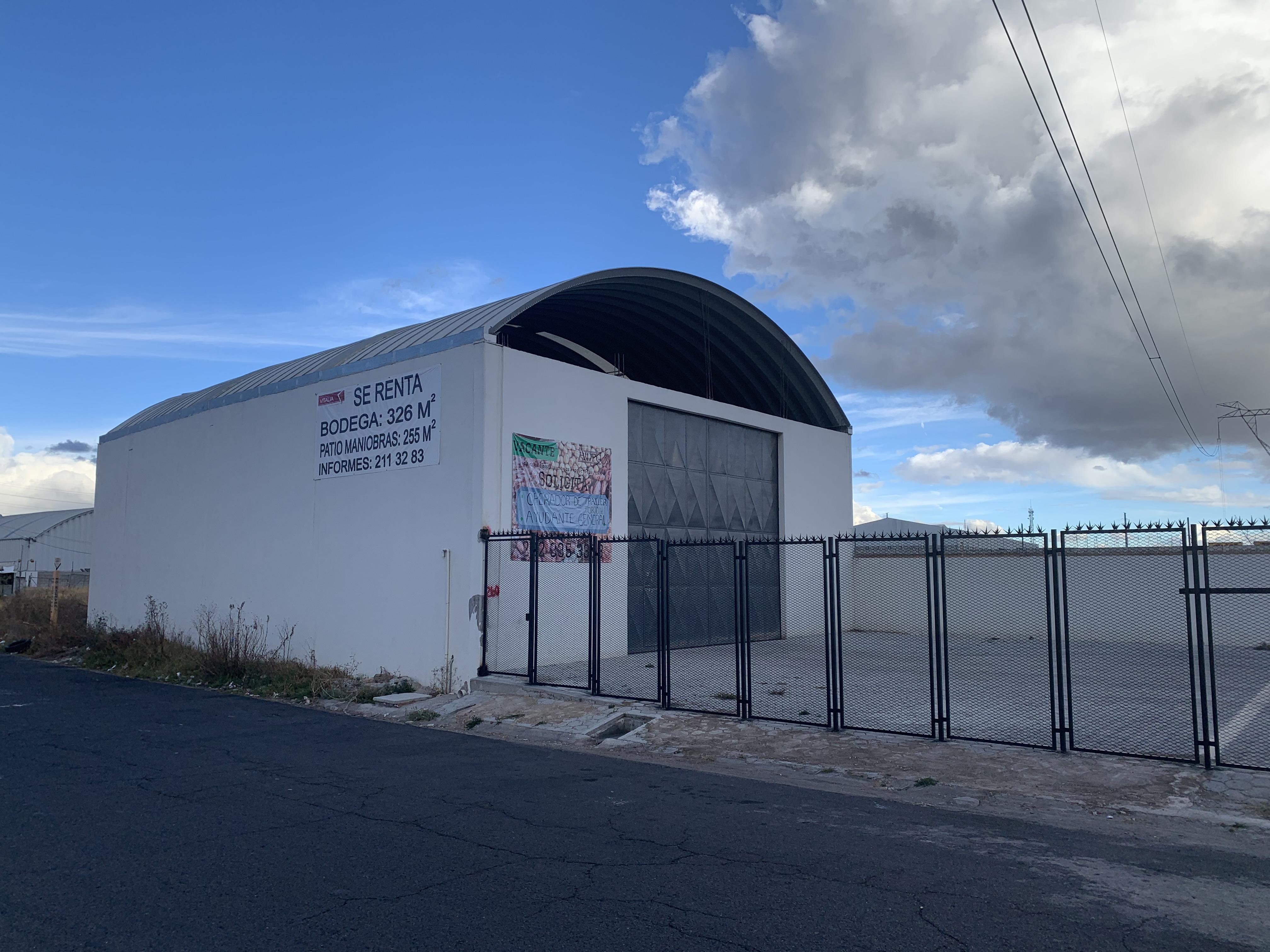 Bodega en renta San Lorenzo Almecatla, Cuautlancingo, Puebla (puerta 6-A VW)